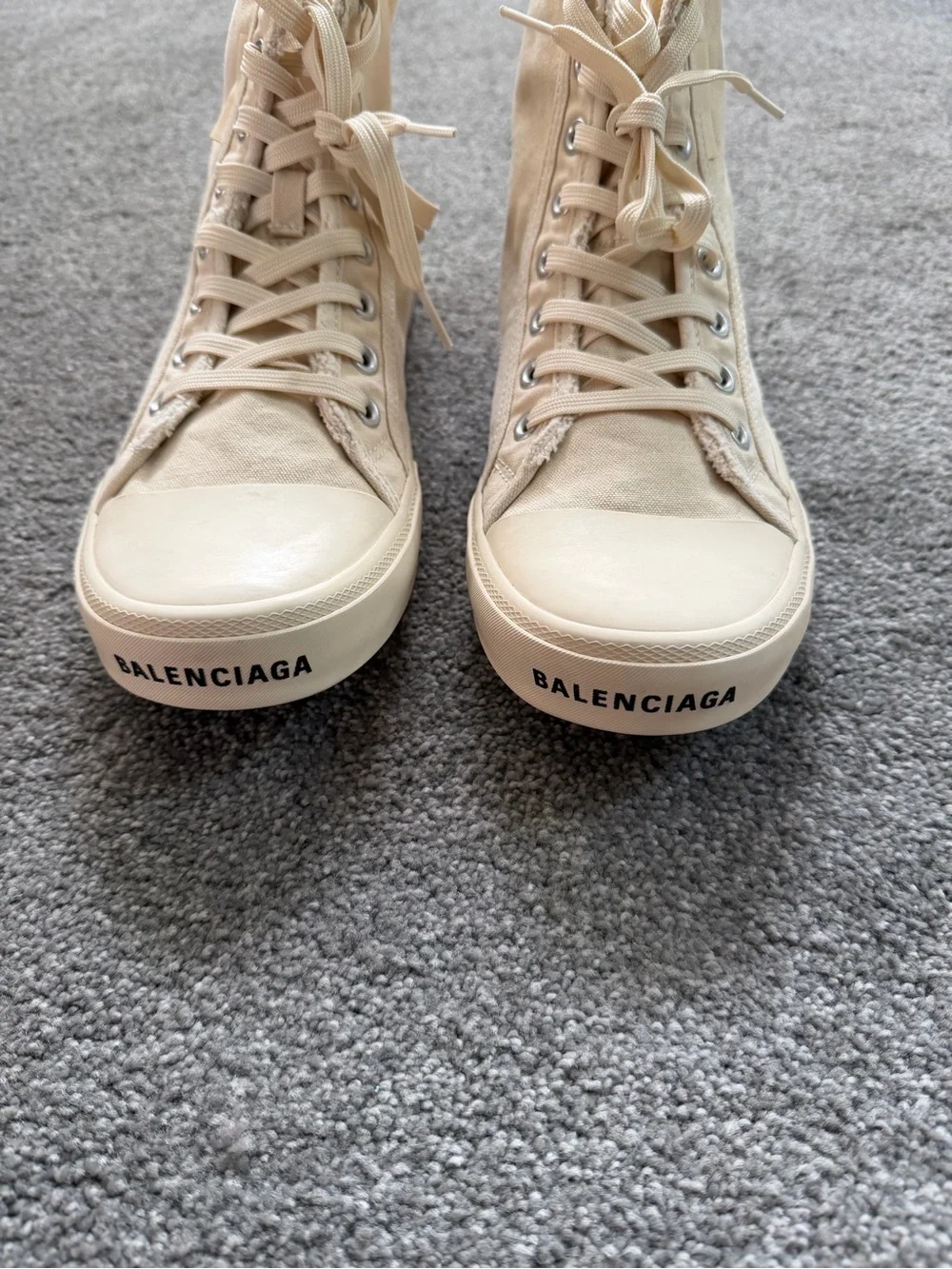 Size 42 - Balenciaga Paris High Top Sneakers cream/White Distressed Canvas - Picture 5 of 9